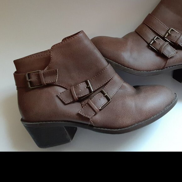 Forever 21 Ankle Boots - Picture 1 of 16